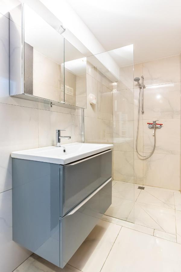 Le 31-Gregimmo-Appart'Hotel Montbeliard Bagian luar foto